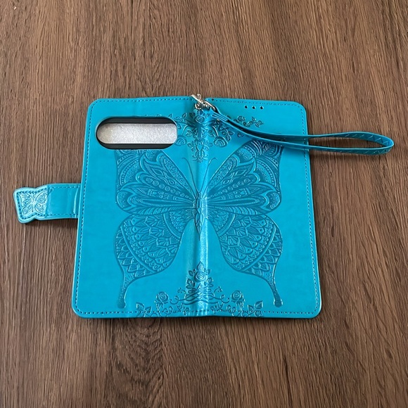 Cell Phone Case leather Size 7” High & 31/2” Wide NWT - Picture 3 of 3